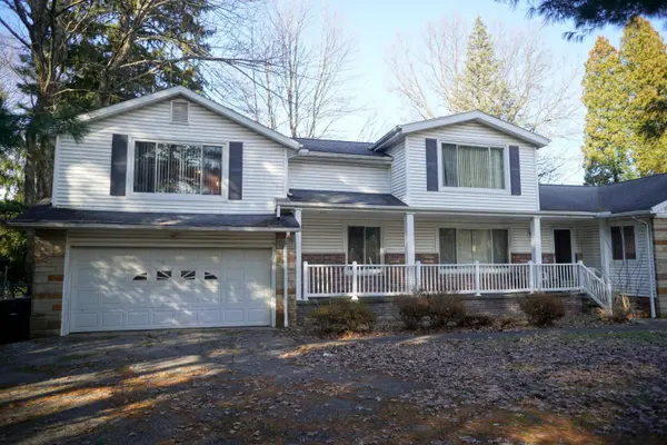 5285 Ridgebury Boulevard, Cleveland, OH 44124