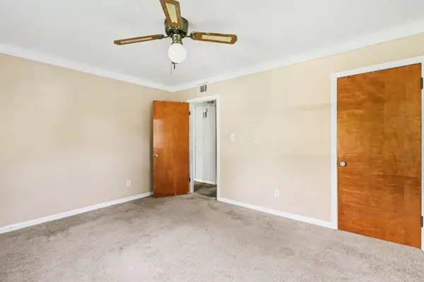 2006 Grecourt Drive, Toledo, OH 43615