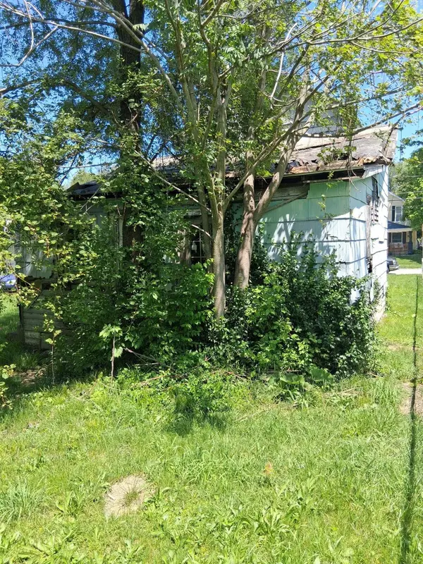 938 E High Street, Lima, OH 45801
