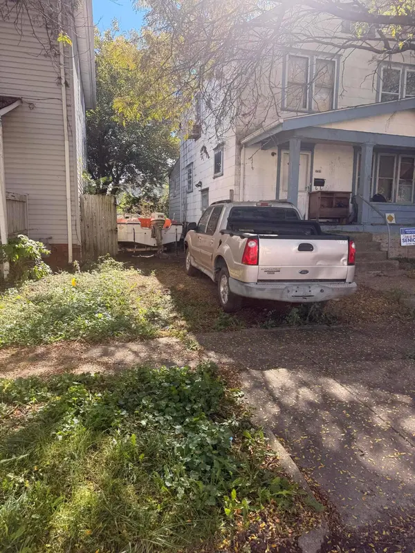 1621 Myrtle Avenue, Columbus, OH 43211