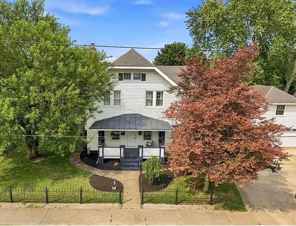 376 Watt Street