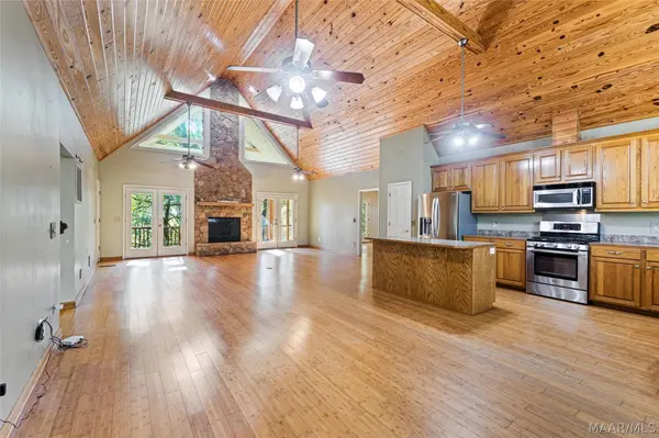 376 Old Ware RD, Wetumpka, AL 36093
