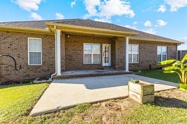 501 Avery ST, Deatsville, AL 36022
