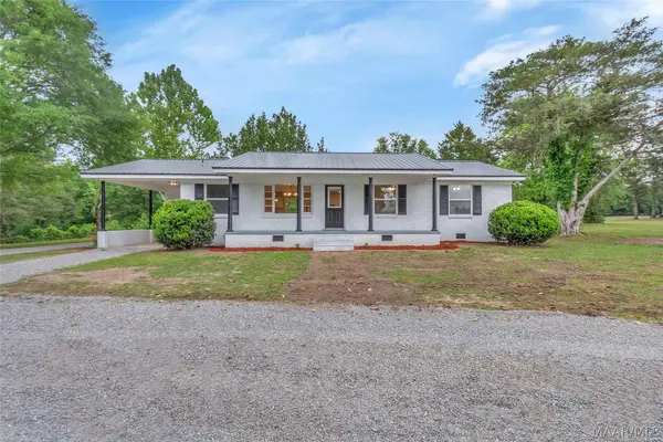 26 Pleasant Hill RD, Eclectic, AL 36024