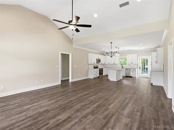 210 Madix DR, Eclectic, AL 36024