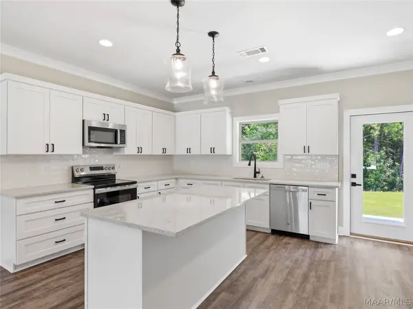 210 Madix DR, Eclectic, AL 36024