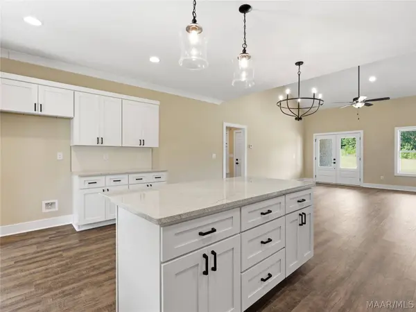 210 Madix DR, Eclectic, AL 36024