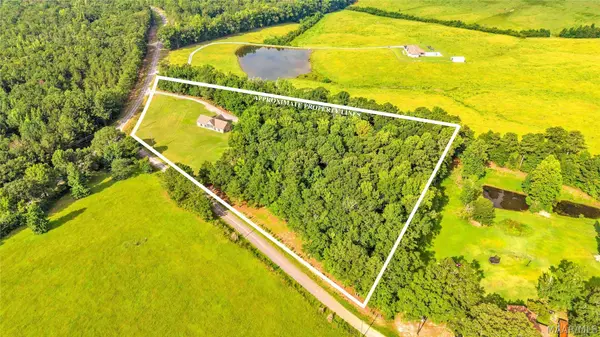 1144 Fortner RD, Wetumpka, AL 36092