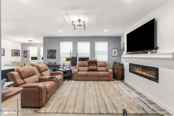 4611 N Edenfield RD, Wasilla, AK 99623