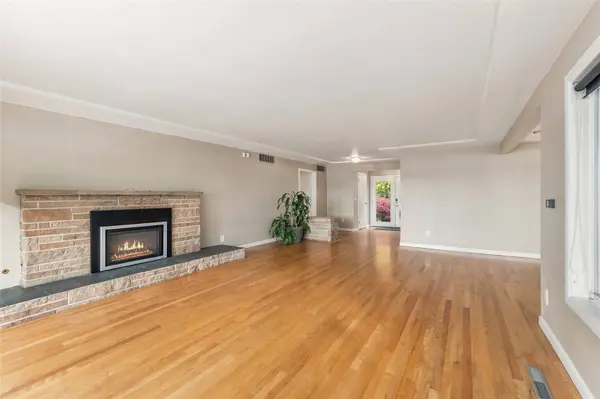 718 42nd Ave NW, Gig Harbor, WA 98335