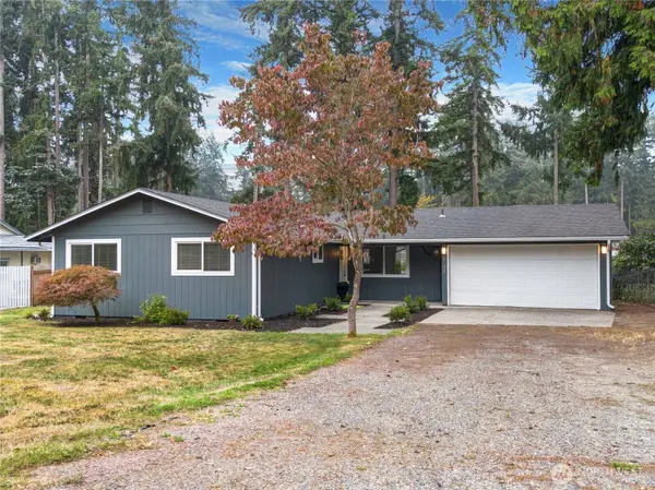 6104 190th Avenue Ct E, Lake Tapps, WA 98391