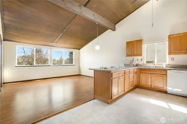 3023 Bridgeport Way W #B, University Place, WA 98466