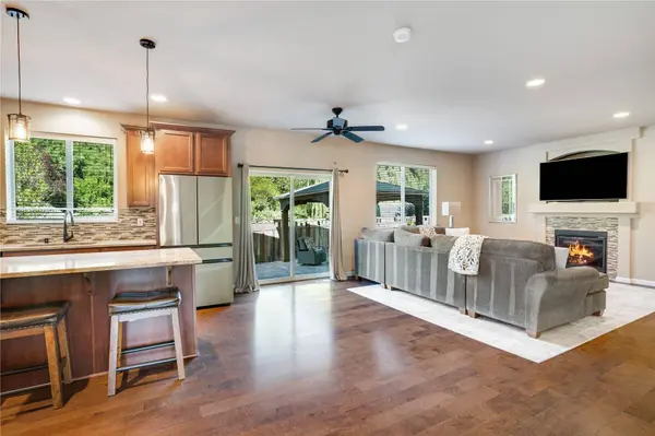 5913 164th Avenue Ct E, Sumner, WA 98390