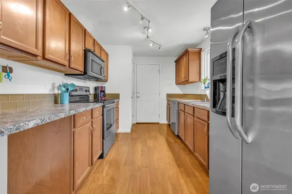 9801 119th ST SW, Lakewood, WA 98498