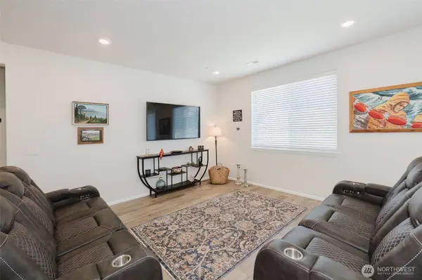 909 Timberline AVE, Bremerton, WA 98312