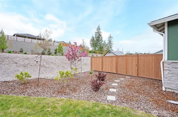 3843 SW Sylvia CT, Port Orchard, WA 98367