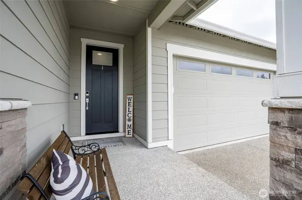 3843 SW Sylvia CT, Port Orchard, WA 98367