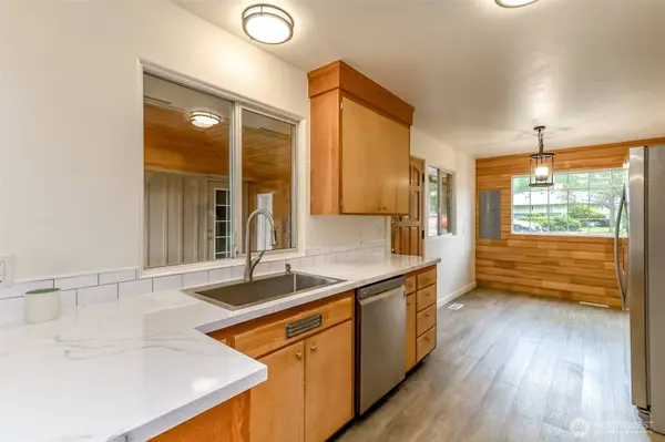 8223 Sherwood Forest ST SW, Lakewood, WA 98498
