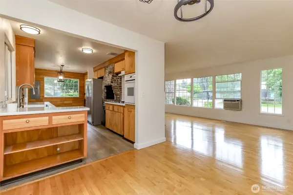 8223 Sherwood Forest ST SW, Lakewood, WA 98498
