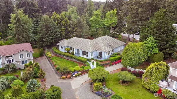 654 9th CT, Fox Island, WA 98333