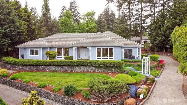 654 9th CT, Fox Island, WA 98333