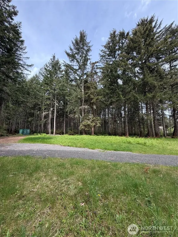 19205 30th ST SW, Lakebay, WA 98349