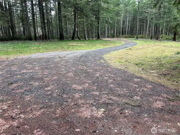19205 30th ST SW, Lakebay, WA 98349