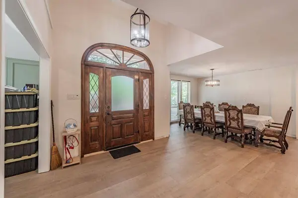 707 Kyle Drive, Arlington, TX 76011