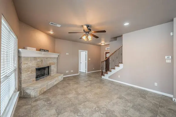 405 Edgewood Terrace, Boyd, TX 76023