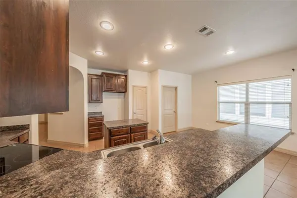 8924 Manana Street, Fort Worth, TX 76244