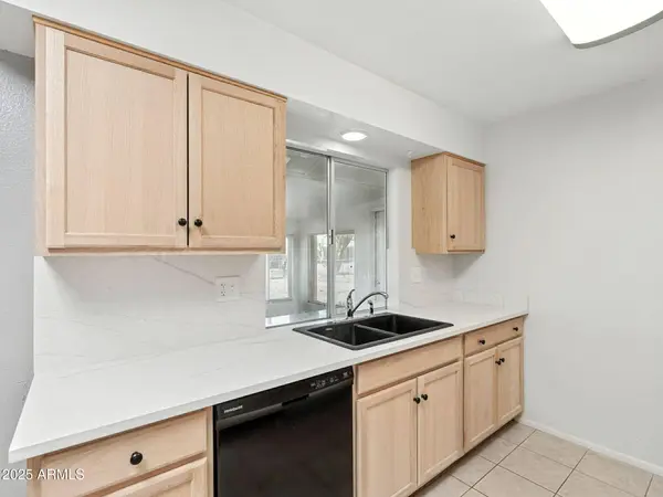 9525 W CEDAR HILL Circle, Sun City, AZ 85351