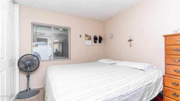 5232 W ONYX Avenue, Glendale, AZ 85302