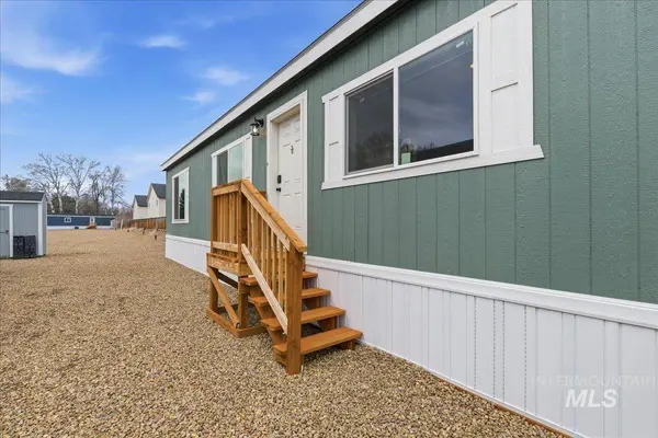 370 W 12th S Street, Mountain Home, ID 83647