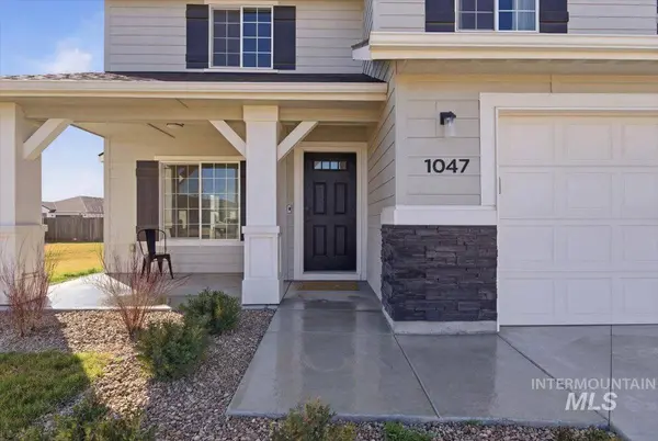 1047 SW Sparrow Pl, Mountain Home, ID 83647