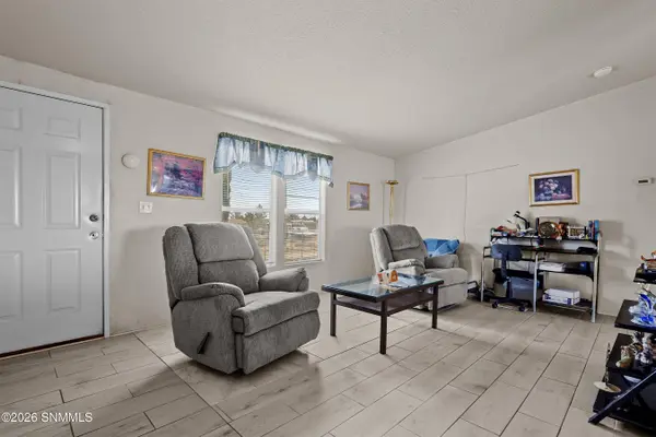 9825 Playground LN, Las Cruces, NM 88012