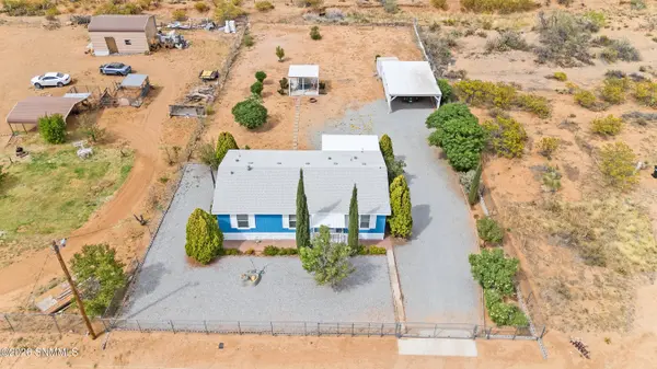 9825 Playground LN, Las Cruces, NM 88012