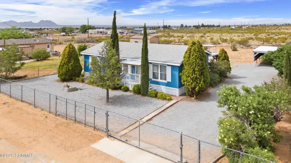 9825 Playground LN, Las Cruces, NM 88012