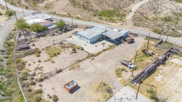 3450 McNutt RD, El Paso, TX 79922