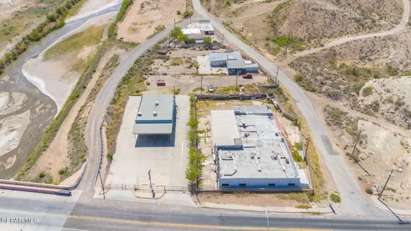 3450 McNutt RD, El Paso, TX 79922