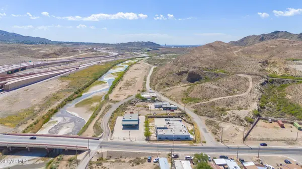 3450 McNutt RD, El Paso, TX 79922