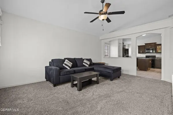 4949 Joe Castillo ST, El Paso, TX 79938