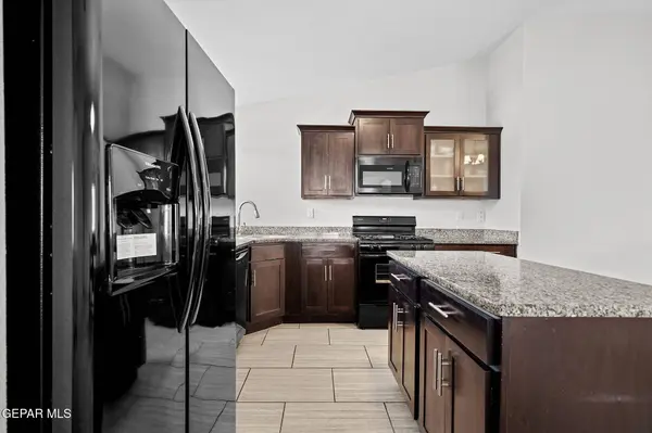 4949 Joe Castillo ST, El Paso, TX 79938