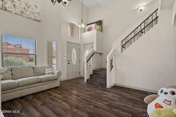 3152 RUSTIC HIDDEN DR, El Paso, TX 79938