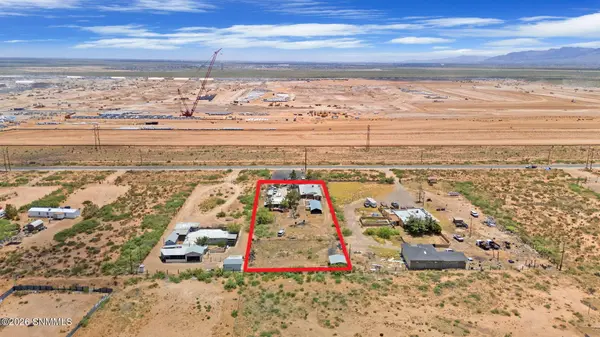832 State Line DR, Chaparral, NM 88081