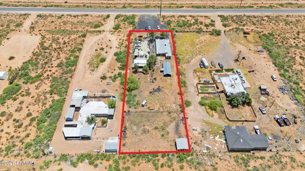 832 State Line DR, Chaparral, NM 88081