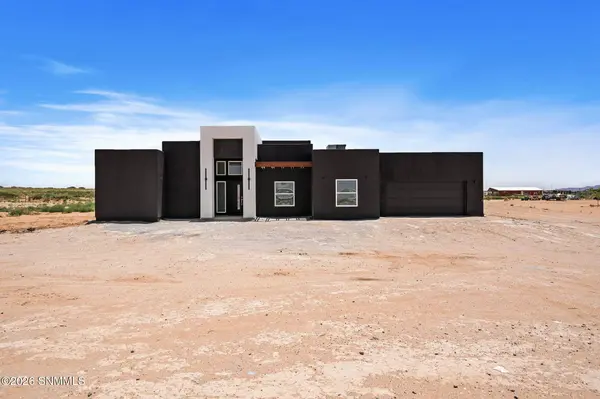 1393 Syrian Desert DR, Chaparral, NM 88081