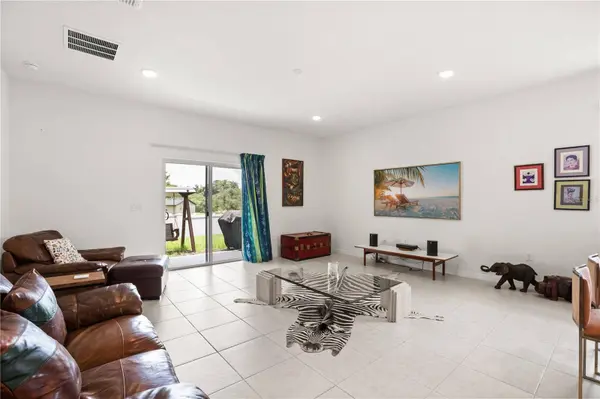 1580 BLUE LAGOON CIR, Mascotte, FL 34753