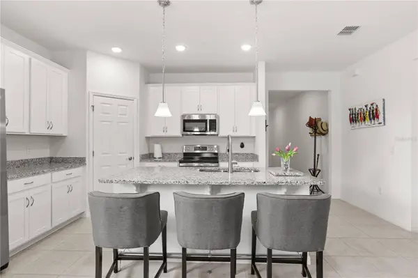 1580 BLUE LAGOON CIR, Mascotte, FL 34753
