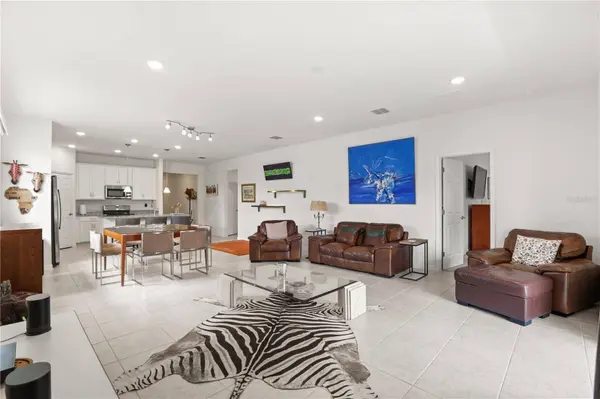 1580 BLUE LAGOON CIR, Mascotte, FL 34753