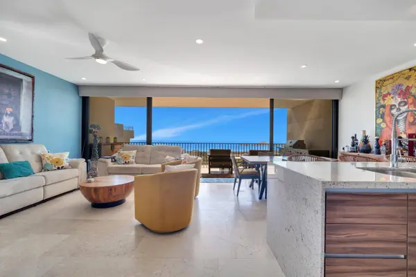 Solaria Penthouse #F-402, Cabo Corridor, BCS